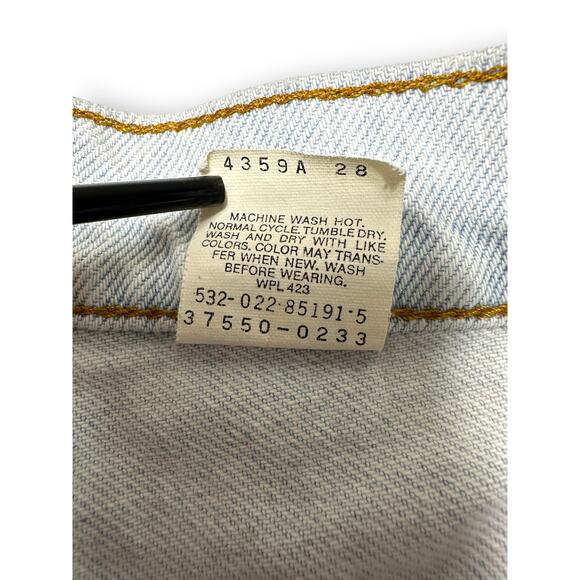 Vintage Levi 550 High Rise Denim Shorts Light Wash Size 11 - Picture 4 of 10